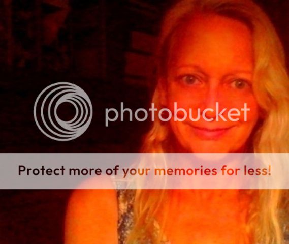 photo melaniearnolddec272013_zpse8f5661e.jpg