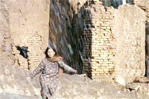 photo tumblr_mc0et5a5Ld1ro2c2ro3_400_zps0d1e841d.gif