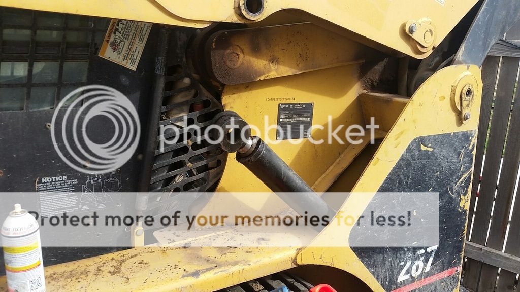 Skid steer lift cylinder removal. Need guidance. 4x4 and OffRoad Forum