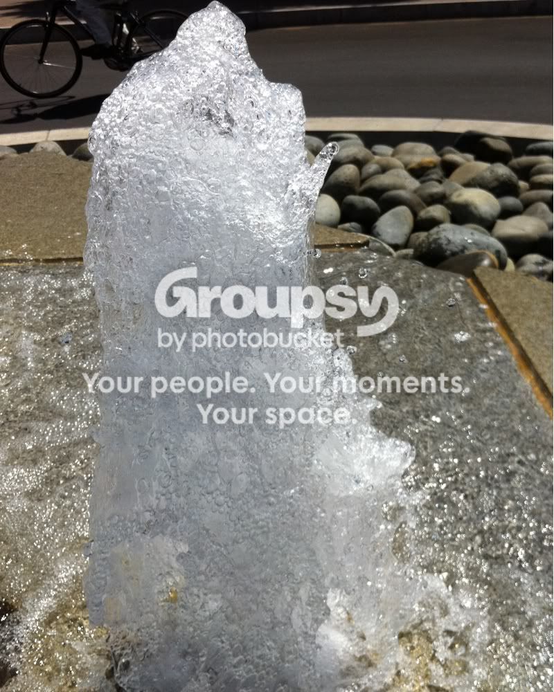 Gates_fountain.jpg